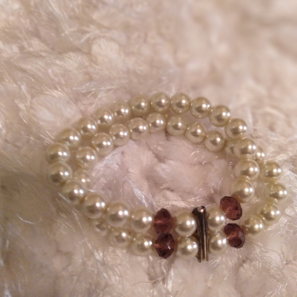 Double-Stranded Pearl Bracelet